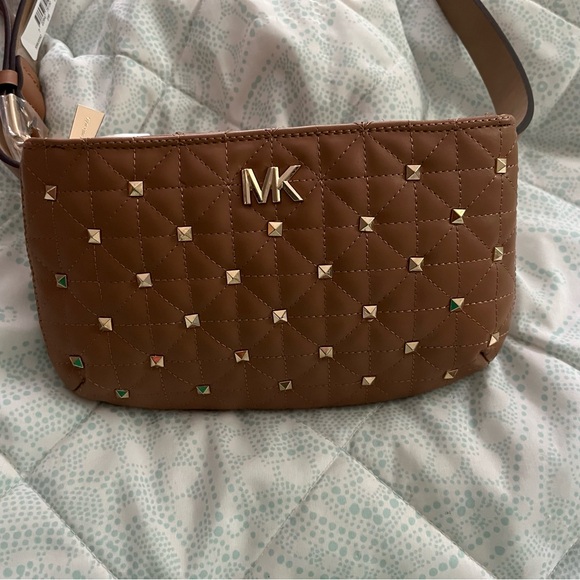 Michael Kors Handbags - Brand New with tags Michael Kohr’s Fanny pack Purse